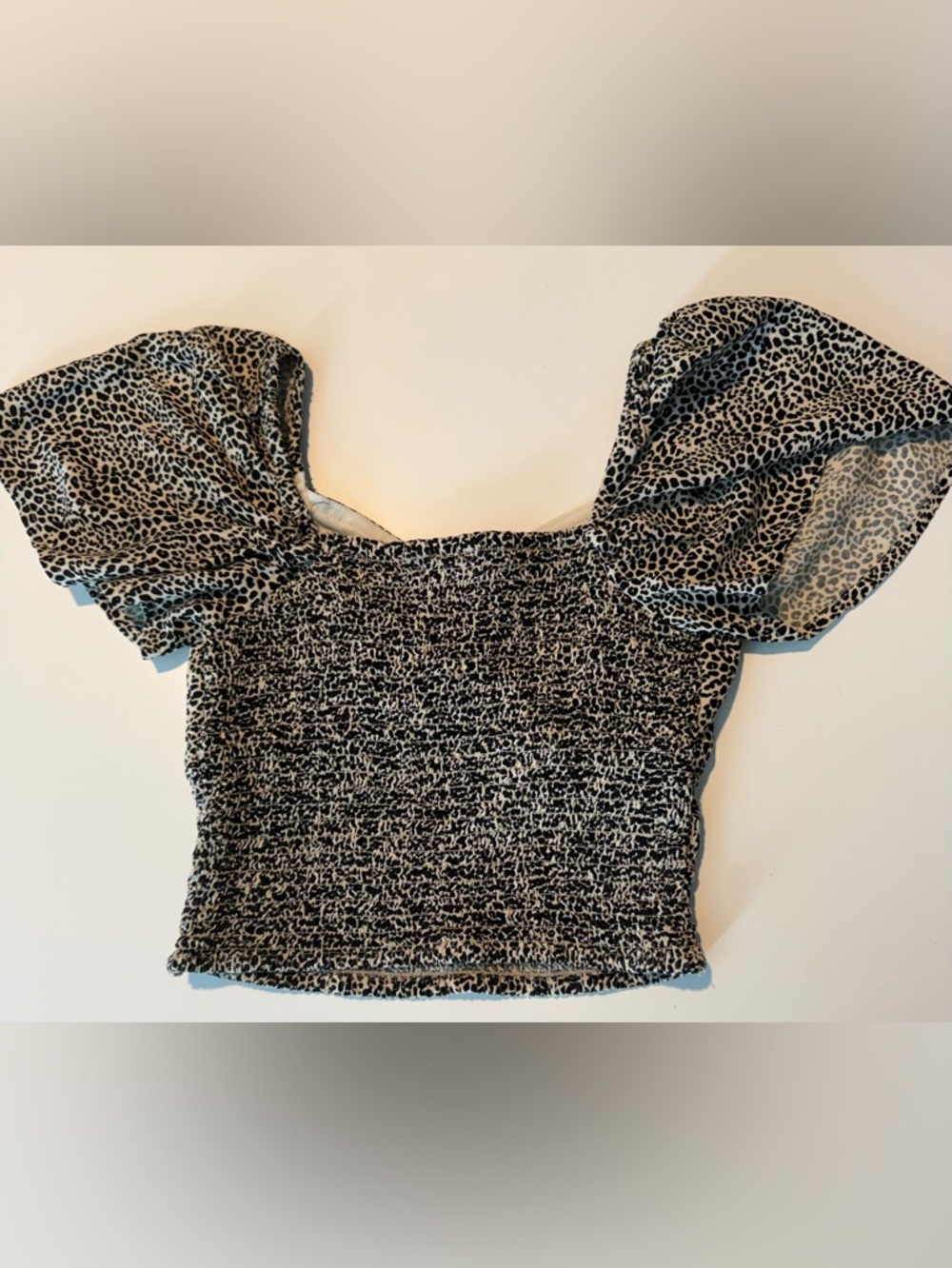 Smocked Leopard-Print Puff Sleeve Crop Top - Black/Cream